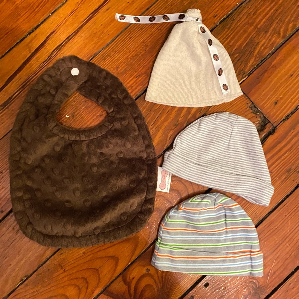 🧩 3/$20 Baby Bundle Bib & 3 Beanies